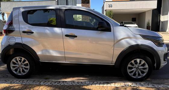 FIAT MOBI 1.0 EVO FLEX LIKE. MANUAL FIAT MOBI 1.0 EVO FLEX LIKE. MANUAL